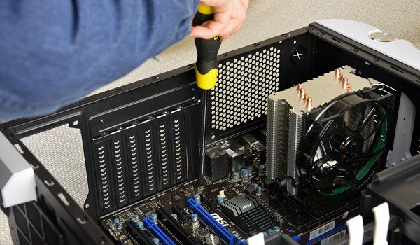 2015组装电脑教程：amd八核独显diy电脑装机教程
