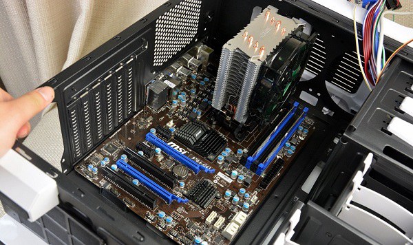 amd八核独显diy电脑装机教程