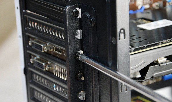 2015组装电脑教程：amd八核独显diy电脑装机教程