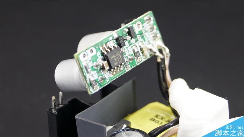 24w双协议！乐视最新快充充电器拆解、评测