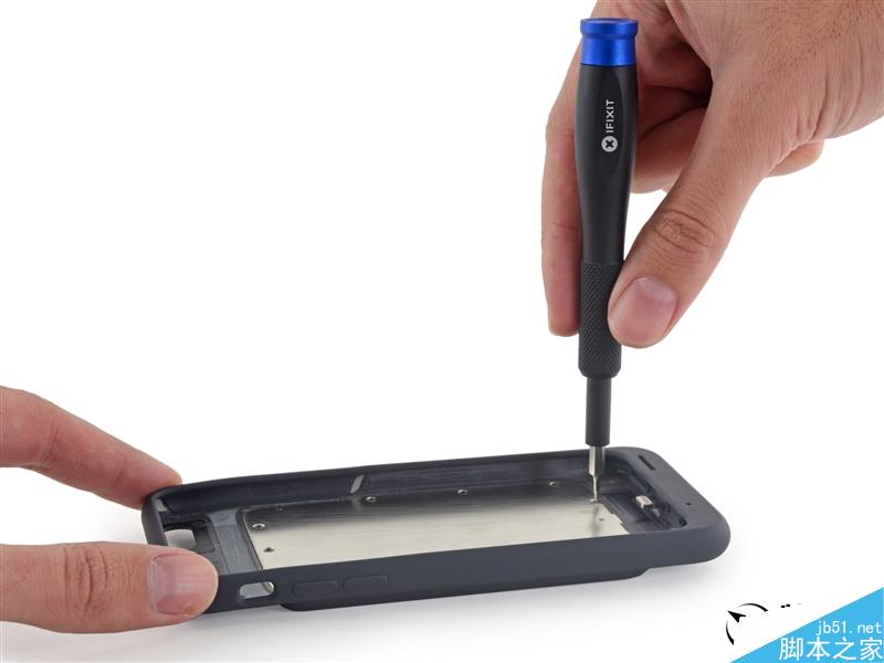 iphone 6s充电保护壳拆解：乔布斯死不瞑目！