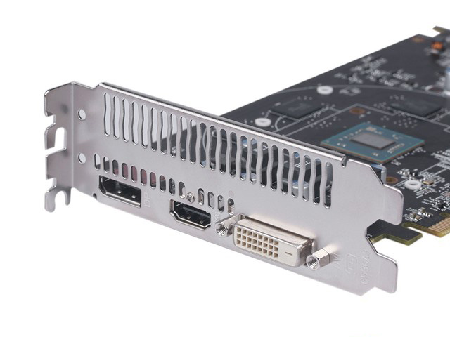 完胜1030的诚意之作 radeon rx 550首测 