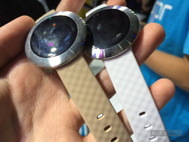 荣耀手环zero现场图赏 外观还挺不错