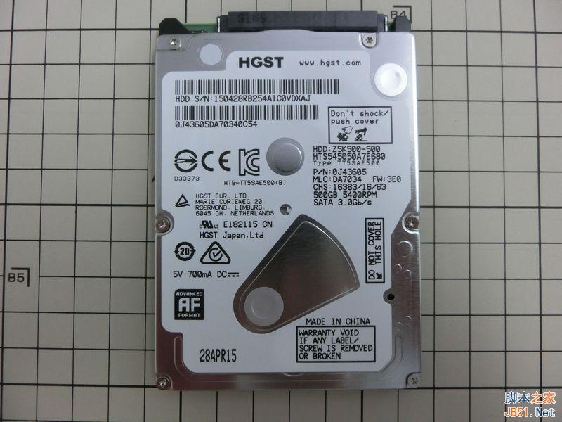 新版ps4完全拆解：偷工减料or工艺升级？