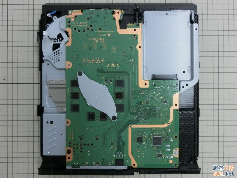 新版ps4完全拆解：偷工减料or工艺升级？
