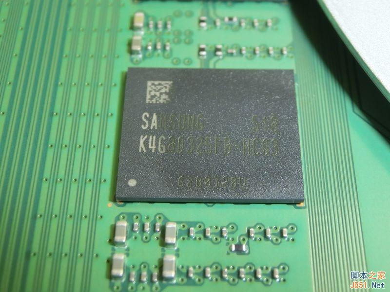 新版ps4完全拆解：偷工减料or工艺升级？