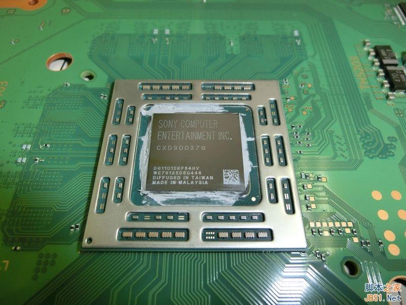 新版ps4完全拆解：偷工减料or工艺升级？