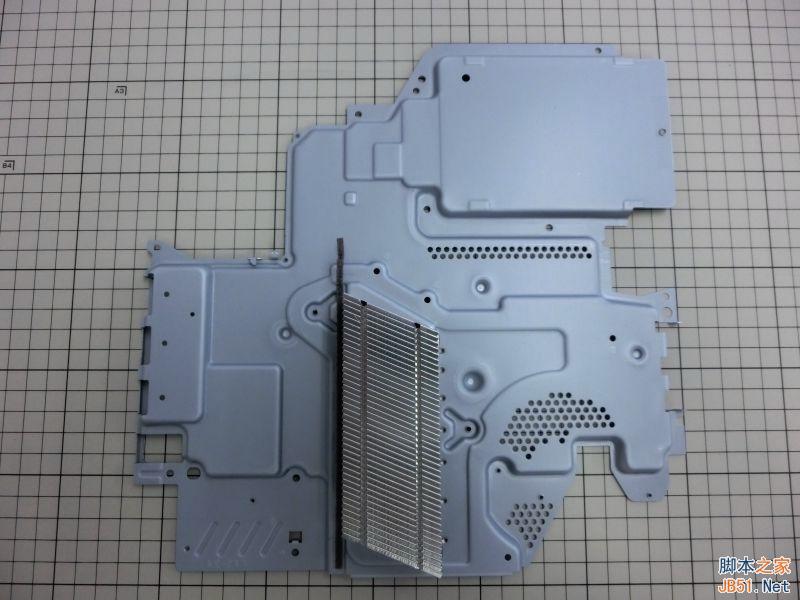 新版ps4完全拆解：偷工减料or工艺升级？