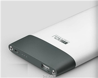 魅族移动电源曝光 采用黑+白的熊猫色