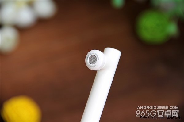 小米蓝牙耳机图赏:79元/蓝牙4.1