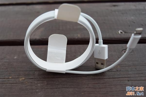 39元做工咋样？小米mfi认证苹果数据线拆解