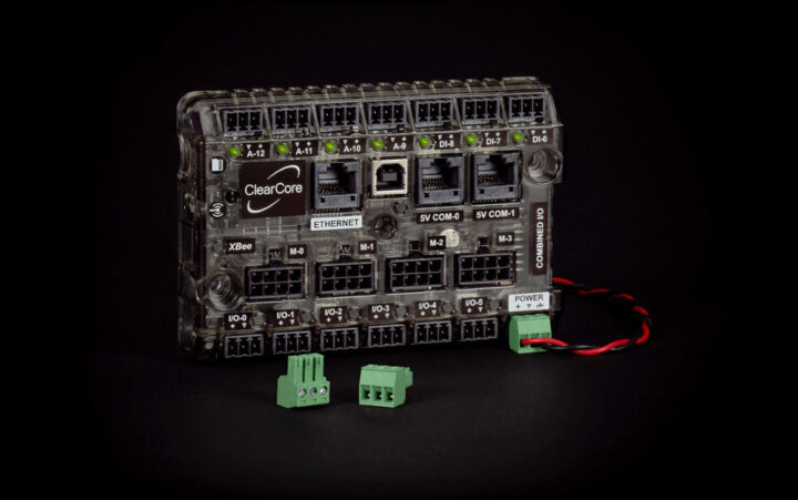 arduino兼容的工业 i/o和运动控制器—clearcore