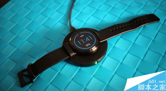 moto-360-wireless-charging-dsc067971-640x354