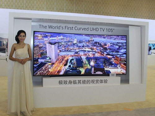 ifa2014三星将推105寸uhd曲面电视 与lg一争高下