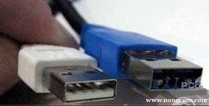 左边是usb2.0,右边是3.0的接口